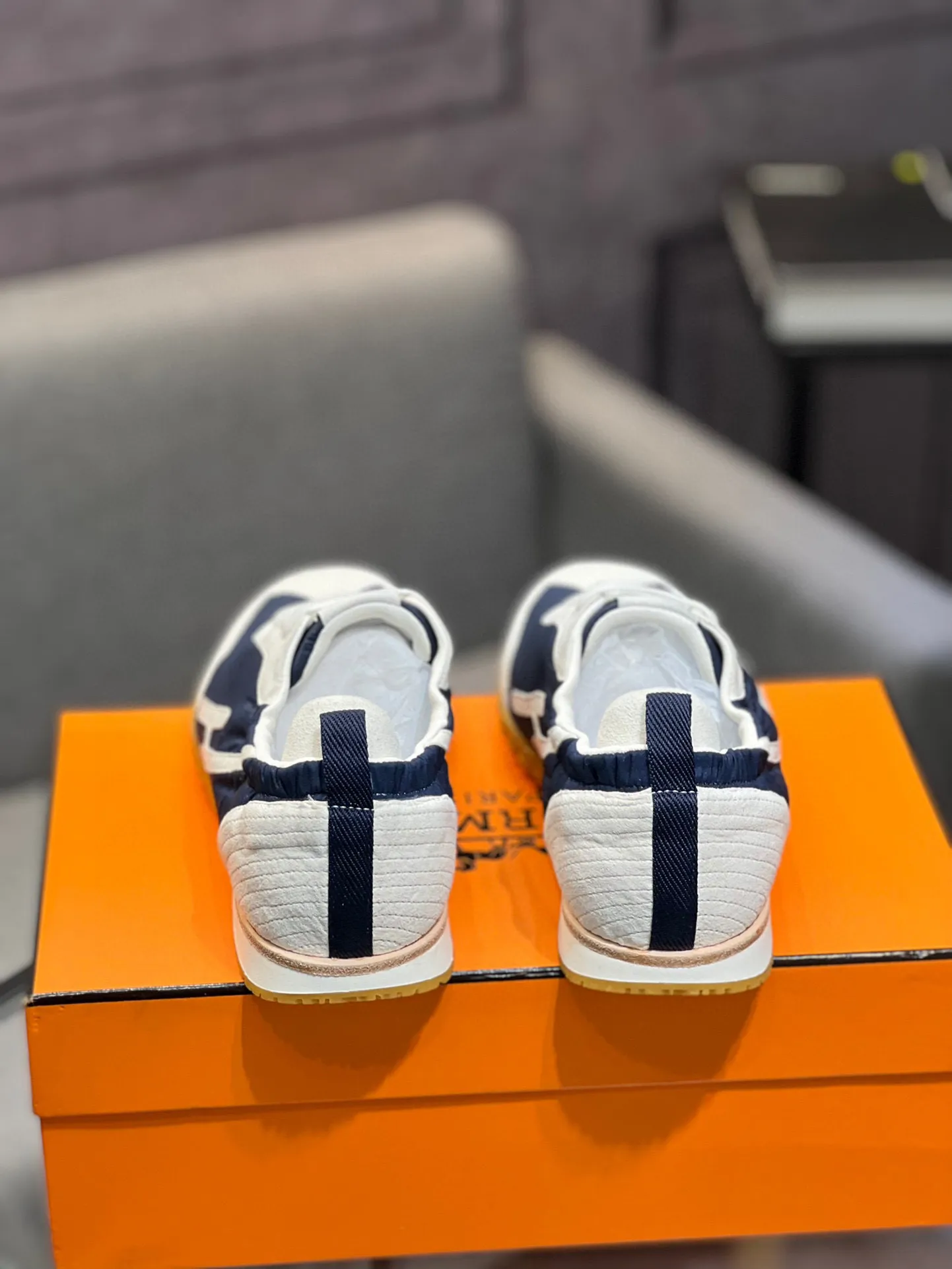 Men's shoes 💰660 [HERMES] Hermès - High-end quality original order 🔍🔍 - Upper: 🔝 cowhide suede splicing design - Inner lining: imported mixed sheepskin - Outsole: TPR foam · Rubber: two-color combined molding outsole - Super high quality control · Fine workmanship: highlighted (high-end, luxury, grade) -Size: 38-44 (45, 46, can be customized)